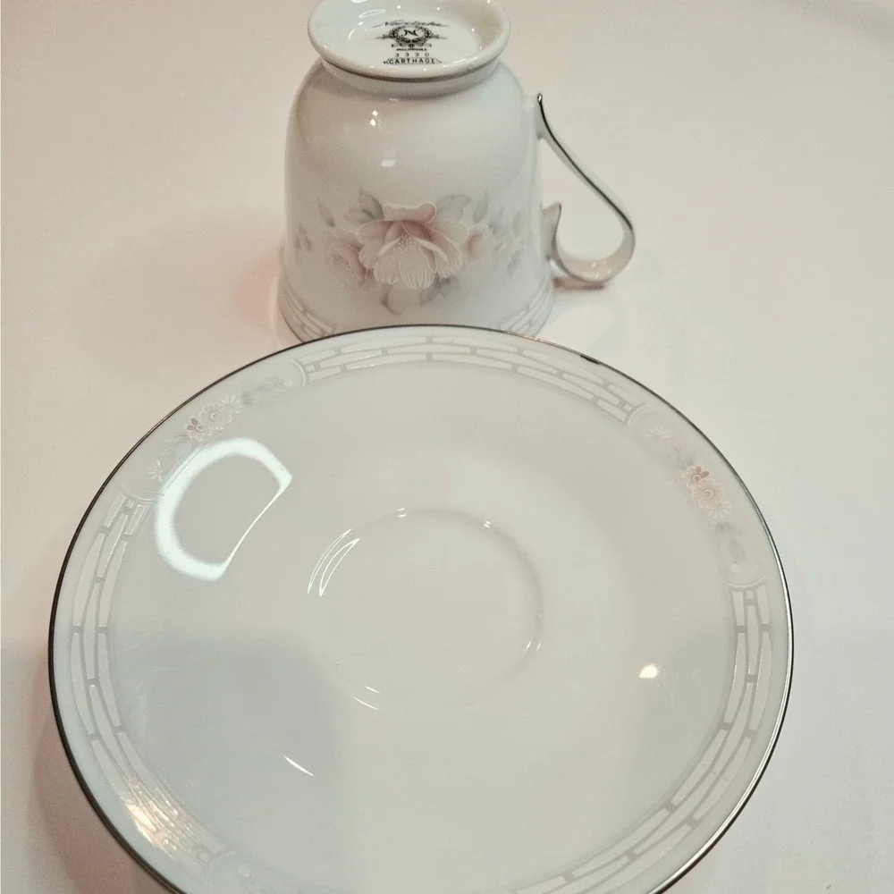 Noritake Carthage 3330 Tea Cup and Saucer Set Floral Platinum Trim Bone China